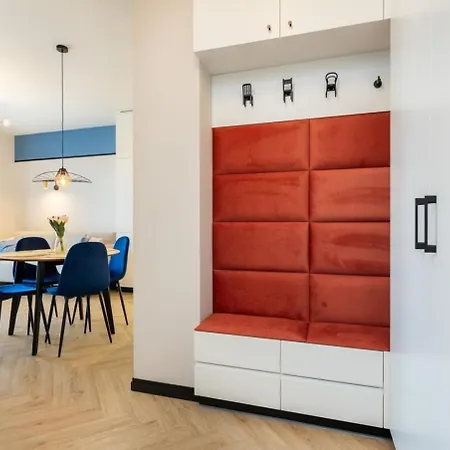 アパート Soho View 2 ワルシャワ