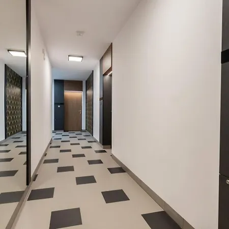 Soho View 2 * ワルシャワ